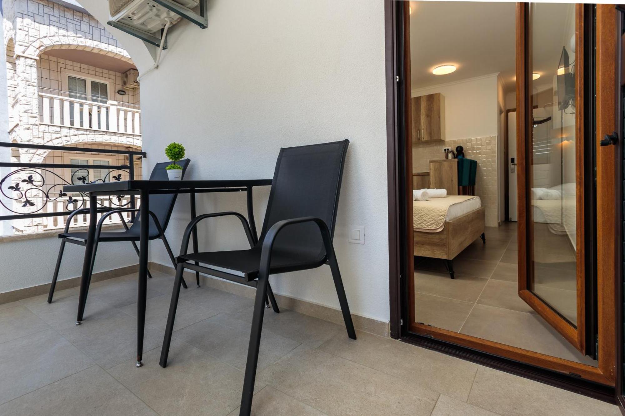 Apartments Mary Budva Exterior foto